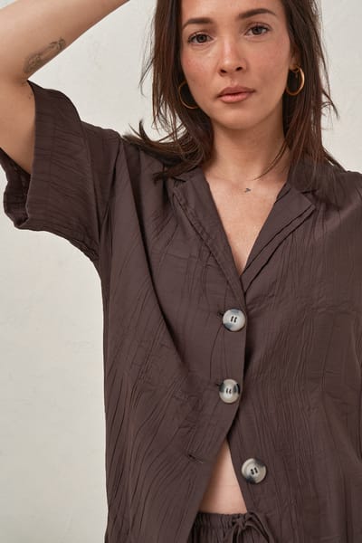 Bae the Label Ease Away Crinkle Shirt - Chocolate