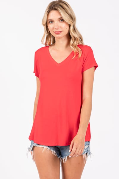 Zenana Outfitters Red Basic V-Neck Short Sleeve Top