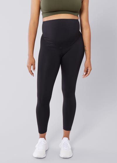 Ingrid+Isabel The All-Stage Performance Support ⅞ Maternity Black Legging