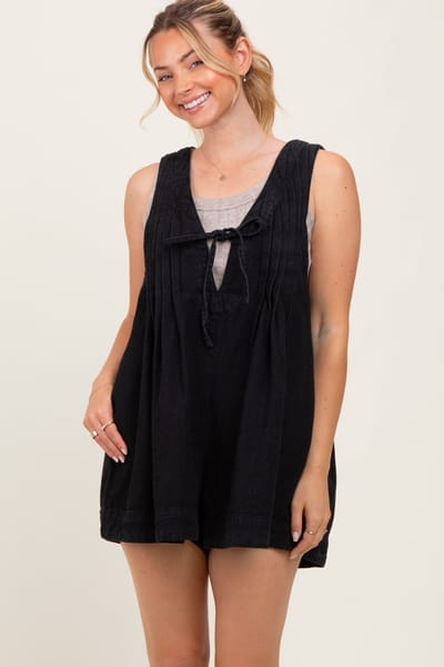 Veveret Black Deep V-Neck Pleated Front Tie Sleeveless Romper