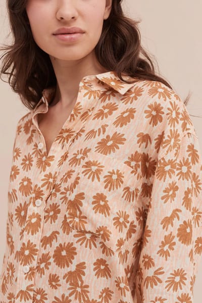 Desmond & Dempsey Long Lounge Top- Chamomile Gold/Brown