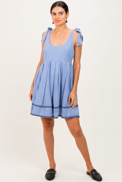 lala von Blue Shoulder Bow Tie Pleated Mini Dress