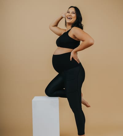 Cadenshae Maternity Leggings - Classic 7/8 Length w Pockets Black