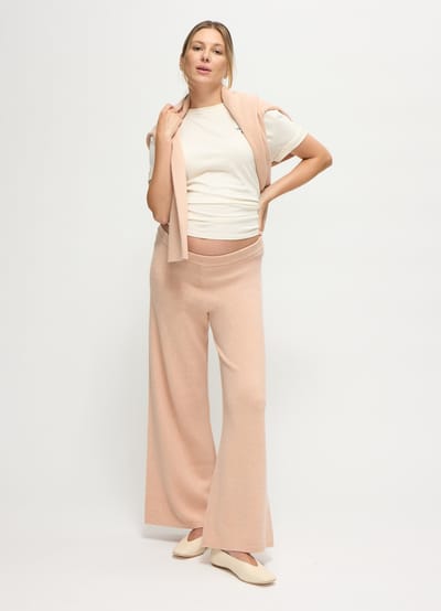 INGRID+ISABEL The Cozy Contour Maternity Sweater Pant