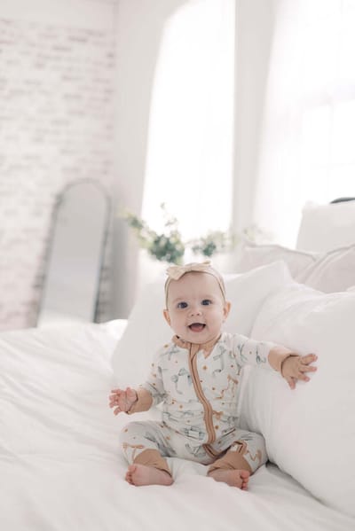 Milk & Baby Ribbon Zipper Lounger