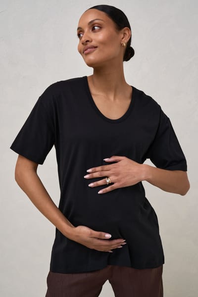 Bae The Label The Weekend Scoop Tee - Black*