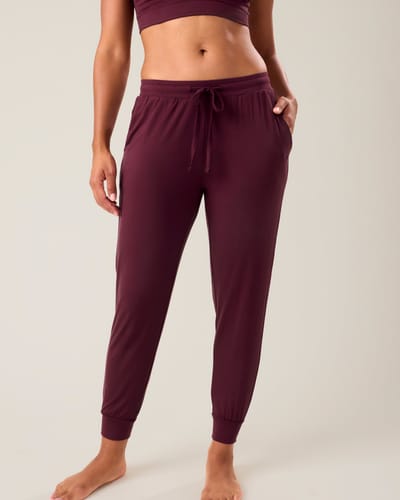 Kindred Bravely Ultralight Sleep & Lounge Jogger | Deep Burgundy
