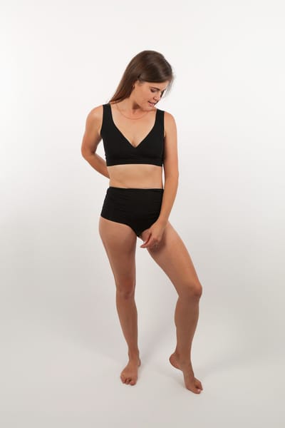 Close to the Heart Crossover Sleep Crop Single: Black