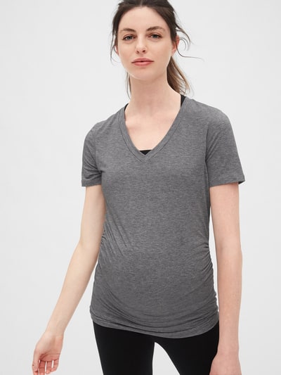 Gap Maternity GapFit Breathe V-Neck T-Shirt