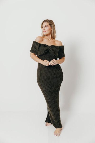 Worth Collective Aston Bow Front Maxi Sweater Dress in Dark Green - Bump Friendly