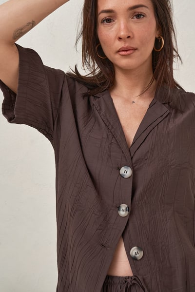 Bae the Label Ease Away Crinkle Shirt - Chocolate
