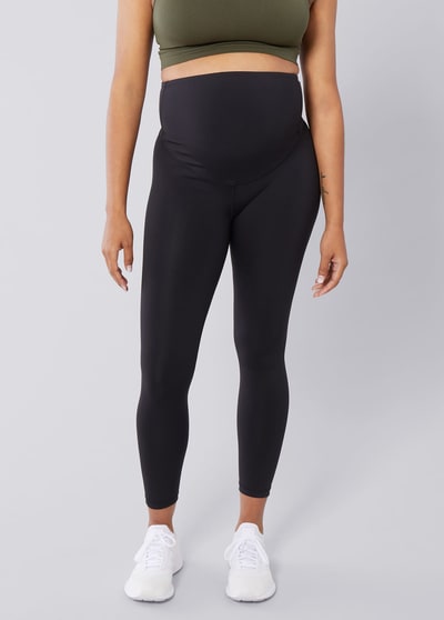 Ingrid+Isabel The All-Stage Performance Support ⅞ Maternity Black Legging