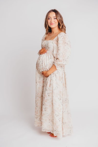 Worth Collective Mona Maxi Dress in Peach & Cream Floral - Bump Friendly (Bust Runs a Bit Small / No Smocking)