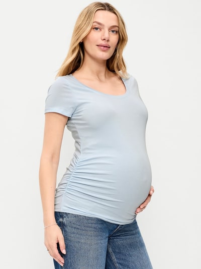 Old Navy Maternity Scoop-Neck T-Shirt