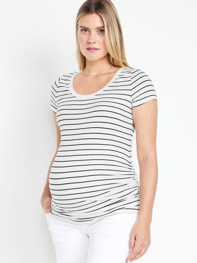 Old Navy Maternity Scoop-Neck T-Shirt