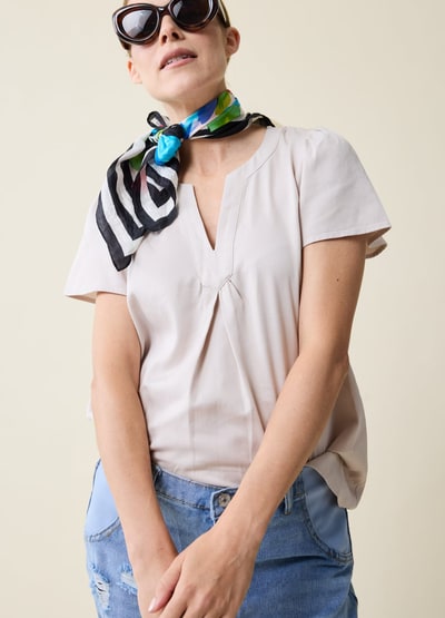 Ingrid+Isabel Flutter Sleeve Maternity Popover Top