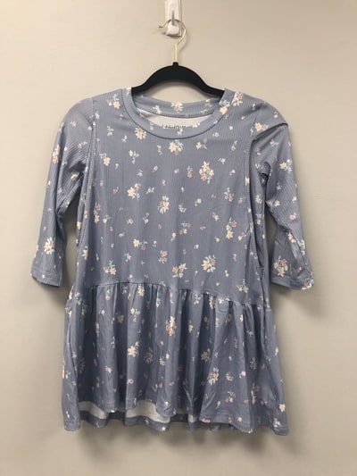 Latched Mama Outlet 5958 - Latched Mama 3/4 Sleeve Babydoll Nursing Tee - Powder Blue Floral - Extra Extra Small