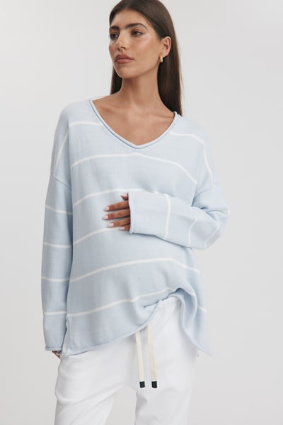 Legoe Heritage Stripe V Neck Knit Jumper (Powder/Off White)