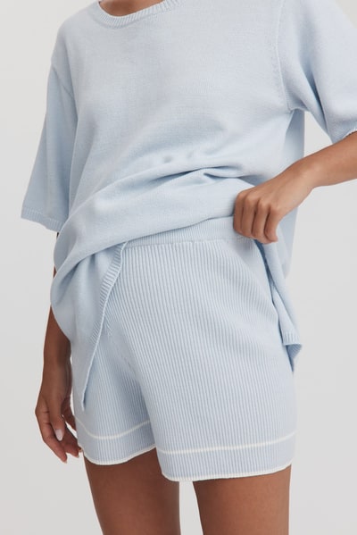 Legoe Heritage Essential Knit Short (Powder with White)